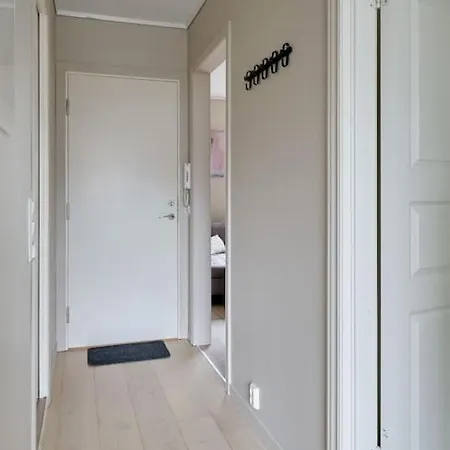Sentrumsnaer Og Romslig 4-roms Leilighet * Bergen