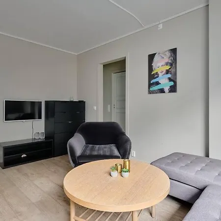 Apartment Sentrumsnaer Og Romslig 4-roms Leilighet Bergen